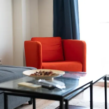 New Residence,5 Minutes To Kadikoy 3br With Ac イスタンブール